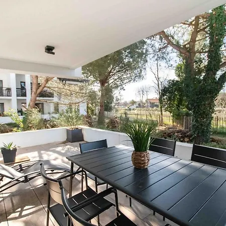 Apartman Le Bonamour - Elegance Et Serenite Entre Et Port